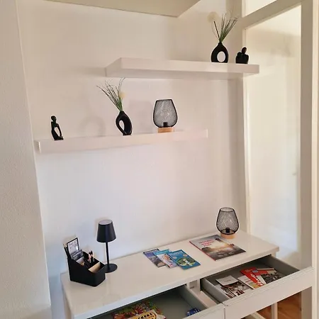 Stadt & - Neuwertige Apartamento *